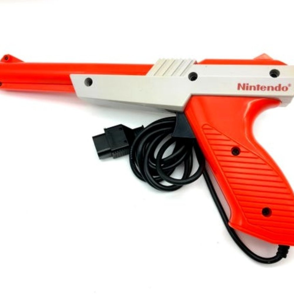 Nintendo 1985 Zapper Gun Orange Colored Vintage